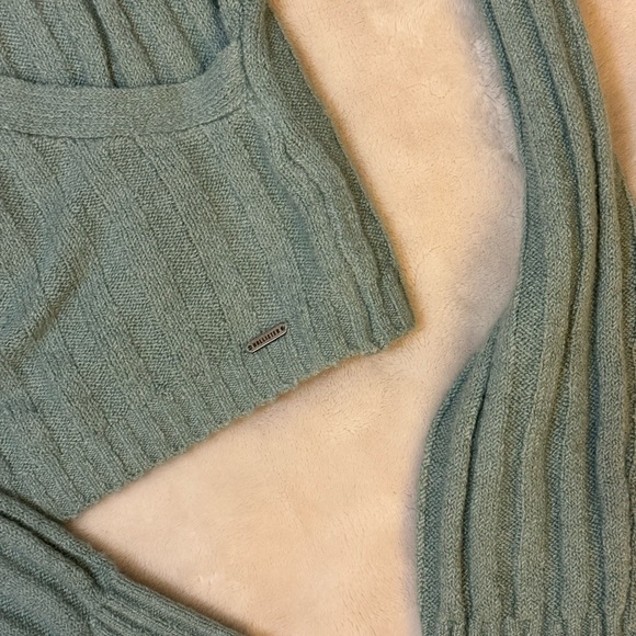 Sweater - Picture 2 of 5